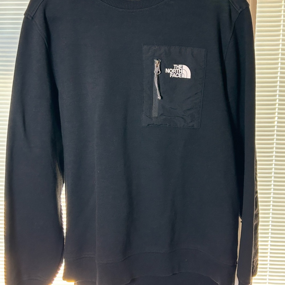 The North Face Men's Black Crewneck Sweater with Pocket